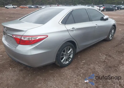 2016 Toyota Camry Se z USA, uszkodzony, nr VIN 4T1BF1FK5GU260737